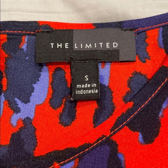 Red leopard print blouse - Picture 3 of 3